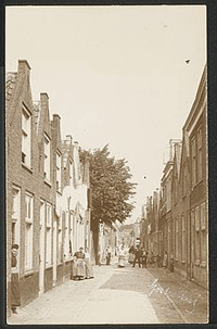 De Gortestraat in 1900, vanuit de Gerestraat richting Pakhuisstraat.